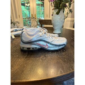 Nike REAX Run White Sneakers Sz 11